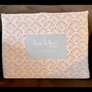 King Size Bedsheet Set